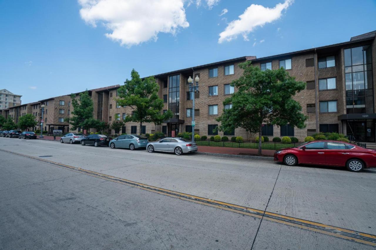Mt Vernon Square Station Apartments Washington Buitenkant foto